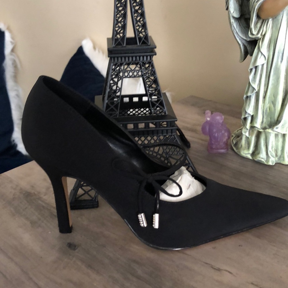 Beautiful Black pumps